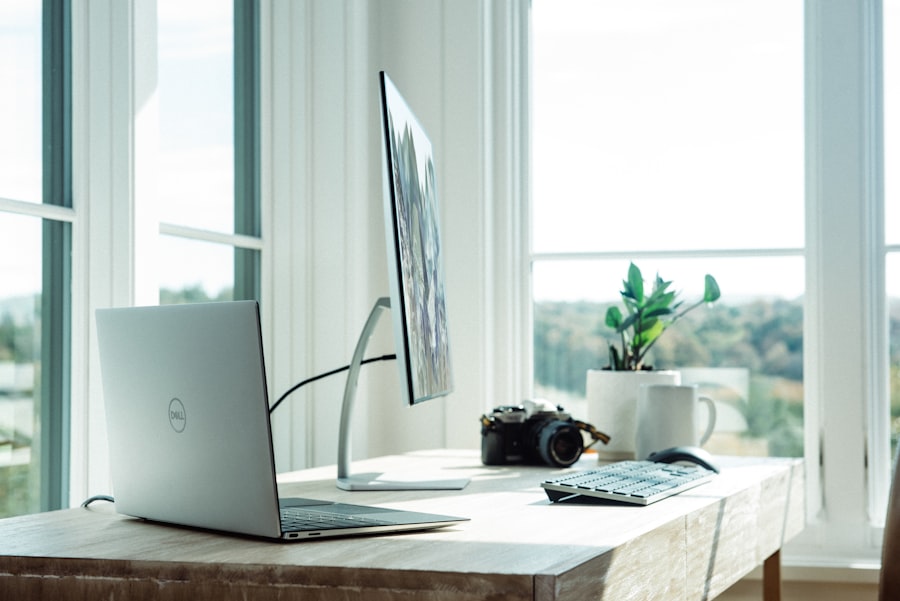 How to Choose a Desk Organizer for Your Workspace